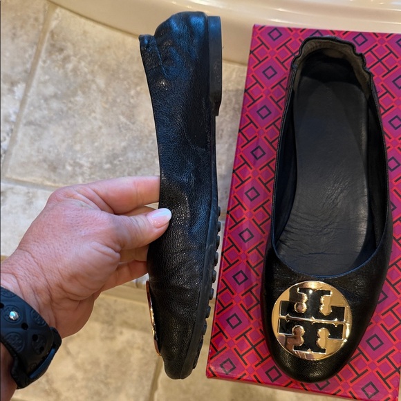 Tory Burch Black Flats with Gold Emblem - Picture 4 of 7